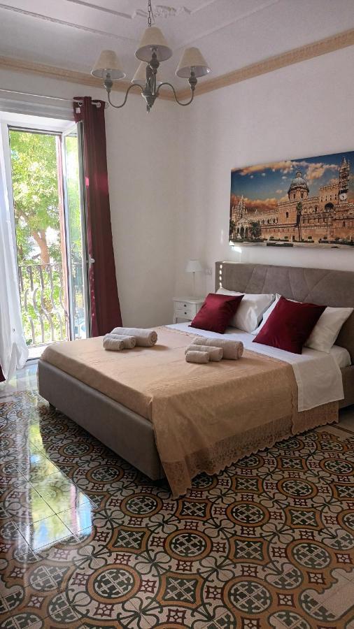 Beb Ammirata Hotel Palermo Bagian luar foto