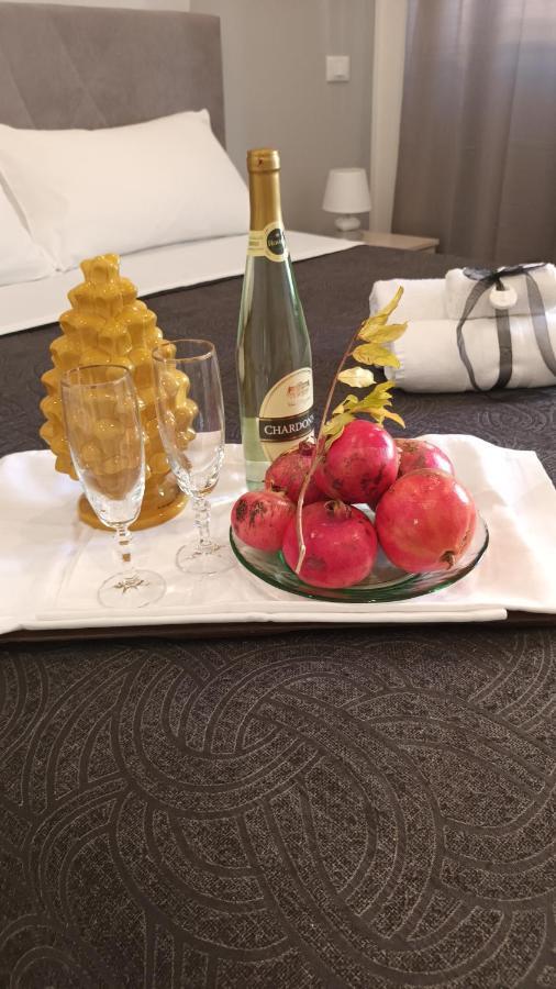 Beb Ammirata Hotel Palermo Bagian luar foto