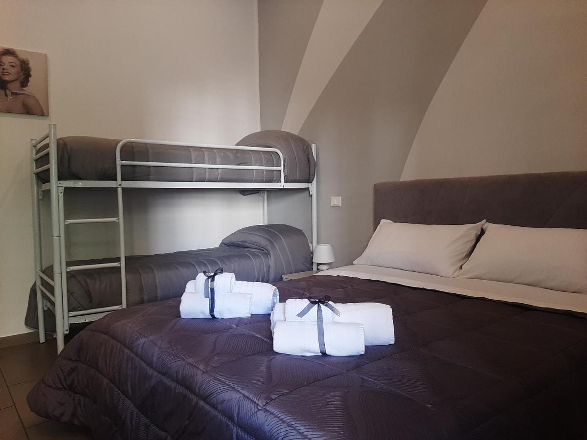 Beb Ammirata Hotel Palermo Bagian luar foto