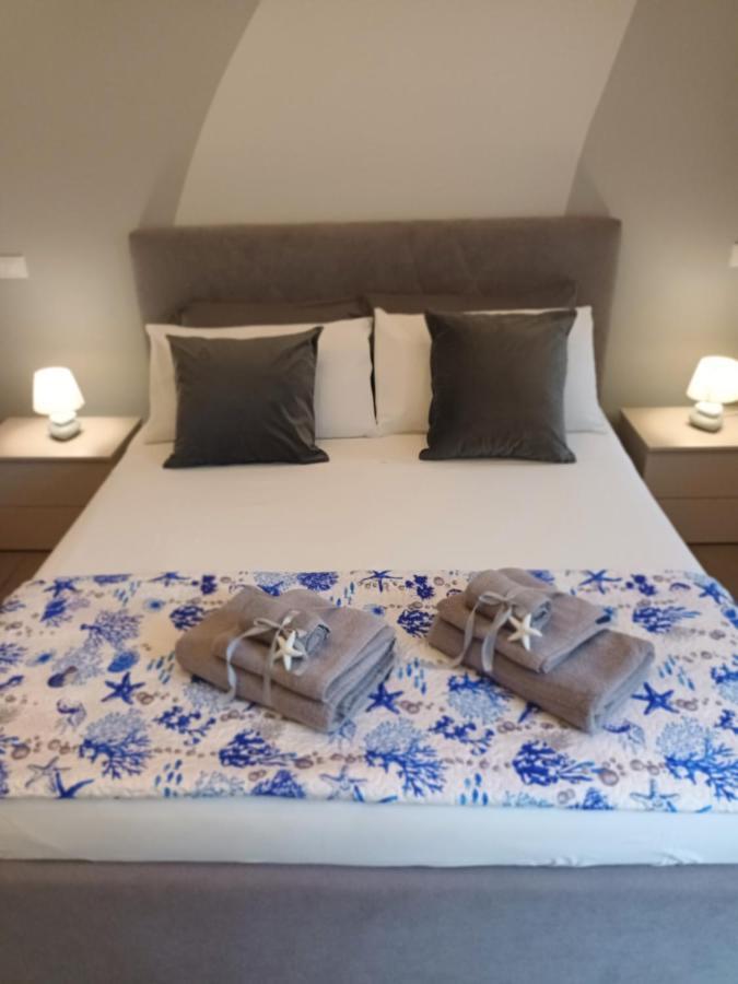 Beb Ammirata Hotel Palermo Bagian luar foto